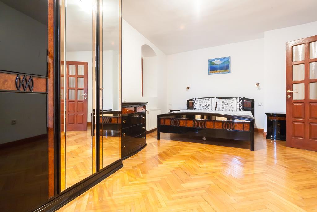 Villa & Apartments Perasto ภายนอก รูปภาพ