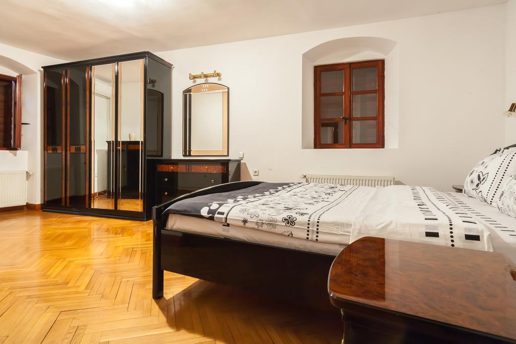 Villa & Apartments Perasto ภายนอก รูปภาพ