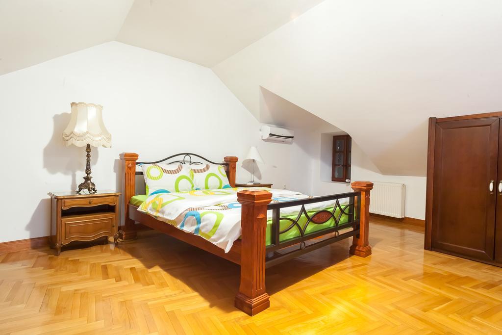 Villa & Apartments Perasto ภายนอก รูปภาพ