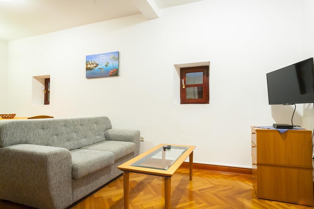 Villa & Apartments Perasto ภายนอก รูปภาพ