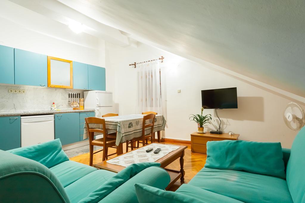 Villa & Apartments Perasto ภายนอก รูปภาพ